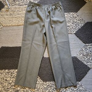 Nwt Straight Leg Pleated Gray Trouser Pants w/ Elastic Waistband Size 14